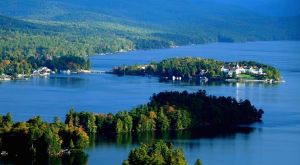 The Most Scenic Lake In New York Is Perfect For A Year-Round Vacation 
