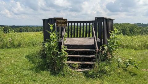 There's A Little-Known Hiking Trail Just Waiting For Iowa Explorers