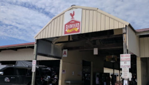 Barnyard Flea Market In Georgia Has Over 500 Vendors And Some Delicious Restaurants