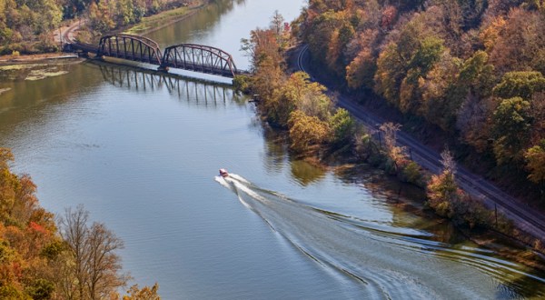 This West Virginia Jet Boat Ride Leads To The Most Stunning Fall Foliage You’ve Ever Seen