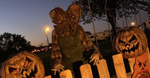 This Haunted Trolley In Iowa Will Take You Somewhere Absolutely Terrifying
