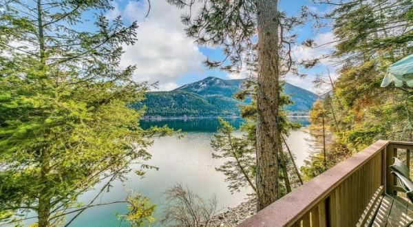 3 Waterfront Cottages To Stay In For A Picture Perfect Wallowa Lake Getaway In Oregon