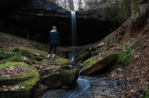 This Out-And-Back Waterfall Hike In Kentucky Is Breathtakingly Beautiful All Year-Round