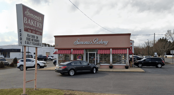 It’s Worth It To Drive Across New Jersey Just For The Cupcakes At Simona’s Bakery