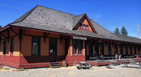 This Off-The-Beaten Path Eatery In Washington Is Known For Its Mouthwatering Barbecue