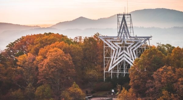 The Unique Light-Up Star In Roanoke Is The Only One Of Its Kind In Virginia