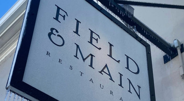 The Entire Menu At Field And Main In Virginia Is So Good, You’ll Want To Order One Of Everything