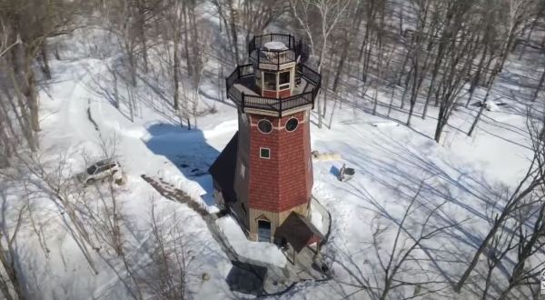 This 6-Story Lighthouse Rental In Minnesota, Stoney Ridge, Is Like Something From A Dream
