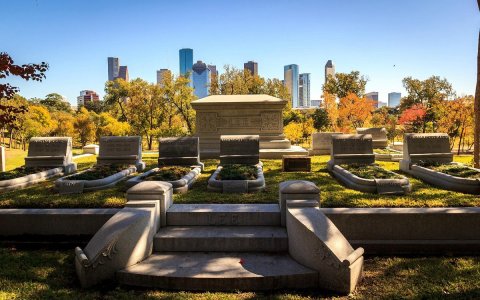 The Haunted Cemetery In Texas Both History Buffs And Ghost Hunters Will Love