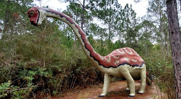 You Have To Visit This Incredible Dinosaur Forest In Alabama