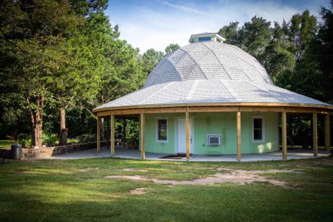 There's A Dome Airbnb In Alabama Where You Can Truly Sleep Beneath The Stars