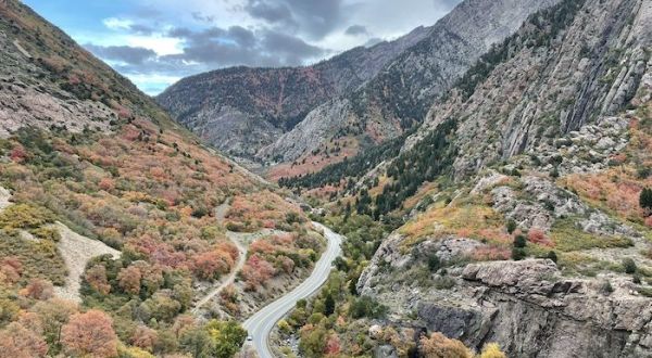 Don’t Let These Stunning Views Fool You, Granite Flume Trail In Utah Is Actually An Easy Hike