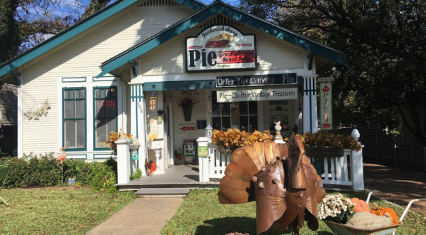 Nothing Says Fall Quite Like A Piece Of Pumpkin Pie From The Iconic Fredericksburg Pie Company