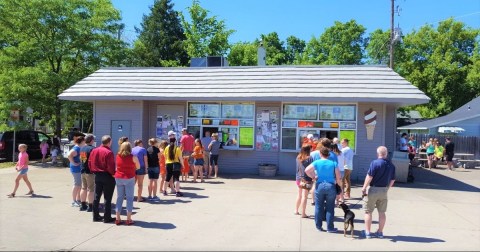 Order A Foot-Tall Ice Cream Cone At This Roadside Stop In Wisconsin