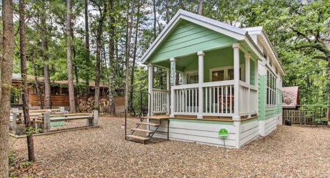 This Tiny Home Cottage VRBO In Oklahoma Is One Of The Coolest Places To Spend The Night