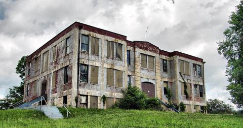15 Abandoned Places in West Virginia That'll Give You Goosebumps