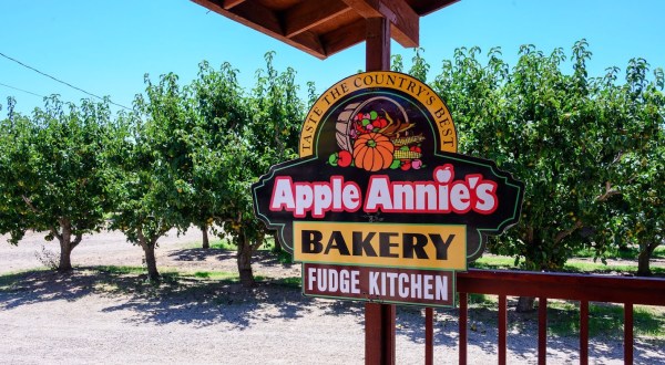 Sweeten Up Your Fall With The Apple Pancake Breakfast At Apple Annie’s Orchard In Arizona