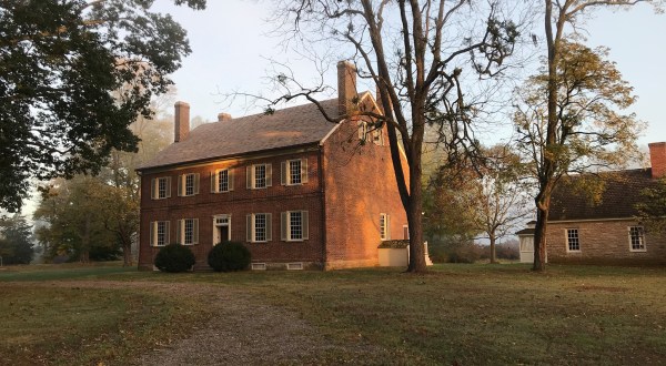 The Hauntingly Beautiful Homestead In Kentucky You Must Visit This Fall