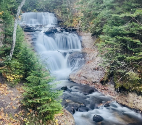 The Ultimate Bucket List For Anyone In Michigan Who Loves Waterfall Hikes