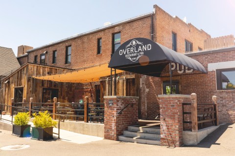 The Entire Menu At Overland Restaurant And Pub In Nevada Is So Good, You'll Want To Order One Of Everything