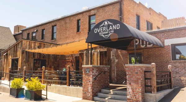 The Entire Menu At Overland Restaurant And Pub In Nevada Is So Good, You’ll Want To Order One Of Everything