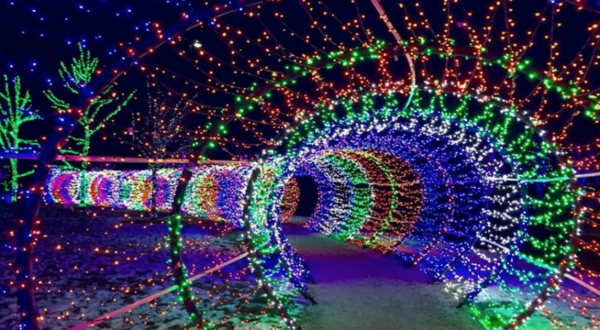 Walk Through 45-Miles Of Holiday Lights At Scentsy Commons In Idaho