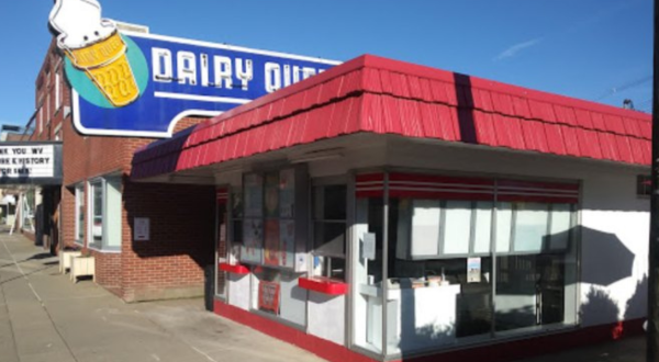 The Oldest Operating Dairy Queens In West Virginia Have Been Serving Mouthwatering Hot Dogs And Ice Cream For Almost 70 Years