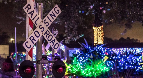 Ride Or Walk Through Over 2 Million Holiday Lights At Christmas Lights Festival In Mississippi