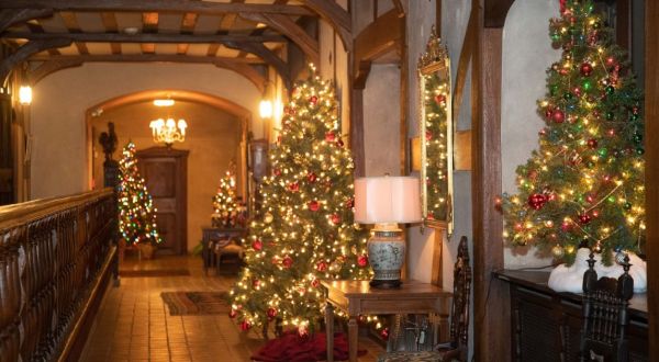 Stroll Through More Than 60 Decorated Christmas Trees In New York At The Historic Coe Hall Mansion