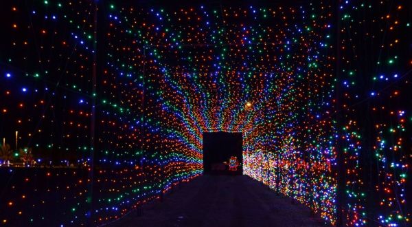 Take A Dreamy Ride Through The Largest Drive-Thru Light Show In New Jersey, The Skylands Stadium Christmas Light Show