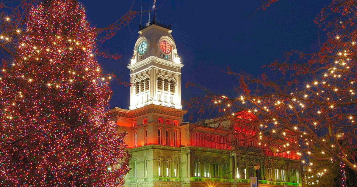 Here Are The Top 8 Christmas Towns In Kentucky. They’re Magical.
