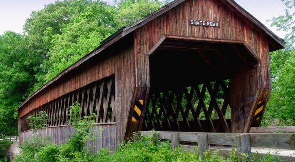 There’s A Beautiful Covered Bridge Trail In Ohio And You’ll Want To Take It