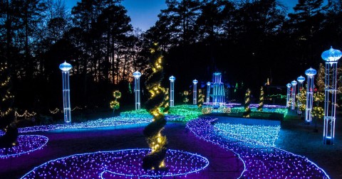 The Garden Christmas Light Display At Garvan Woodland Gardens In Arkansas Is Pure Holiday Magic