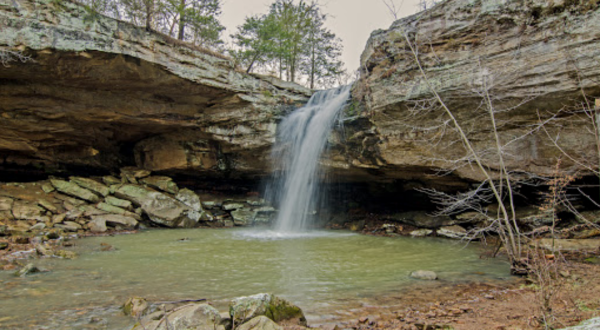 Hike To Ferne Clyffe Falls In Illinois, Then Reward Yourself With A Cupcake From Larry’s House of Cakes