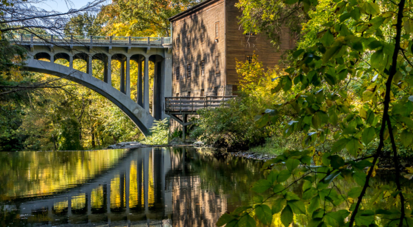 This Easy Loop Trail Winds Past Some Of The Most Postcard-Perfect Scenery In Ohio