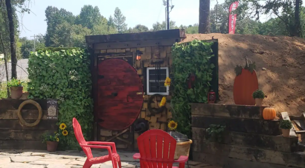 There’s A Hobbit-Themed Airbnb In Oklahoma And It’s The Perfect Little Hideout