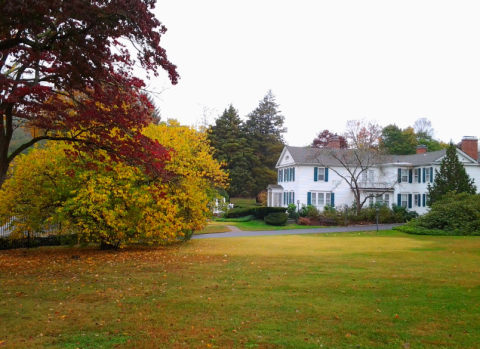 The Breathtaking Historic Home In Connecticut You Must Visit This Fall