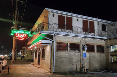 Crescent City Steaks Is An Old-School Steakhouse In Louisiana That Hasn't Changed In Decades