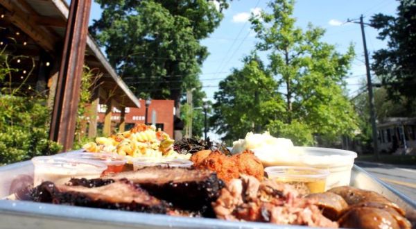 Order Smoked Pork Any Way You Want At This Roadside Stop In North Carolina