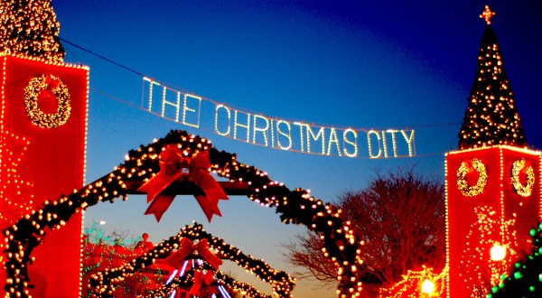 Here Are The Top 11 Christmas Towns In Massachusetts. They’re Magical.