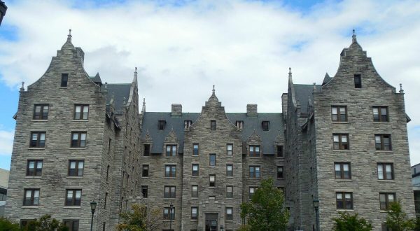 The Stunning Building In Burlington, Vermont That Looks Just Like Hogwarts