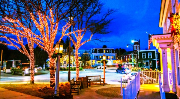 8 Picture Perfect Christmas Towns In Vermont Where The Grinch Doesn’t Stand A Chance