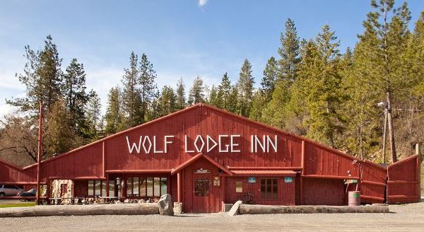 Wolf Lodge Inn Is An Old-School Steakhouse In Idaho That Hasn’t Changed In Decades