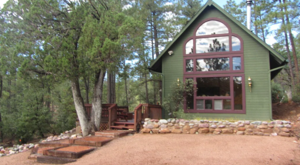 This Arizona VRBO Is A Woodland Escape That Looks Like Something From A Fairytale