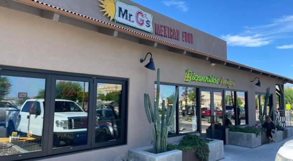 One Of The Oldest Operating Drive-In Restaurants In Arizona Has Been Serving Mouthwatering Mexican Food For 60 Years