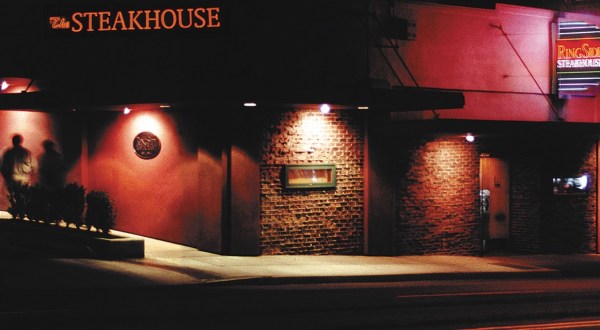 RingSide Steakhouse Is An Old-School Steakhouse In Oregon That Hasn’t Changed In Decades