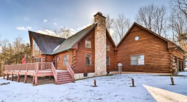 The Whole Family Will Love A Visit To This Adorable Mountainside Cabin In New Jersey