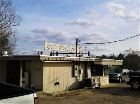 The Oldest Operating Dairy Bar In Arkansas Has Been Serving Mouthwatering Burgers And Ice Cream For Almost 90 Years