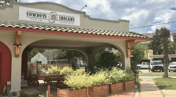 The One Unique Restaurant In Texas Where You Can Eat Both Chicken-Fried Steak And Indian Food