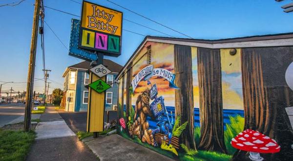 There’s A Themed Motel In The Middle Of This Oregon Peninsula You’ll Absolutely Love